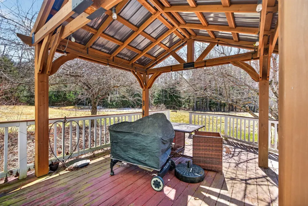 26 Fieldcrest Drive Gorham ME 04038
