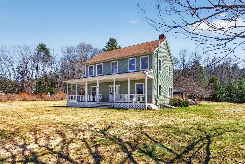 26 Fieldcrest Drive Gorham ME 04038