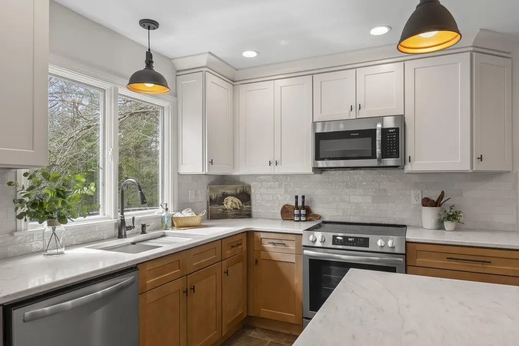 847 Middlesex Road Topsham ME 04086