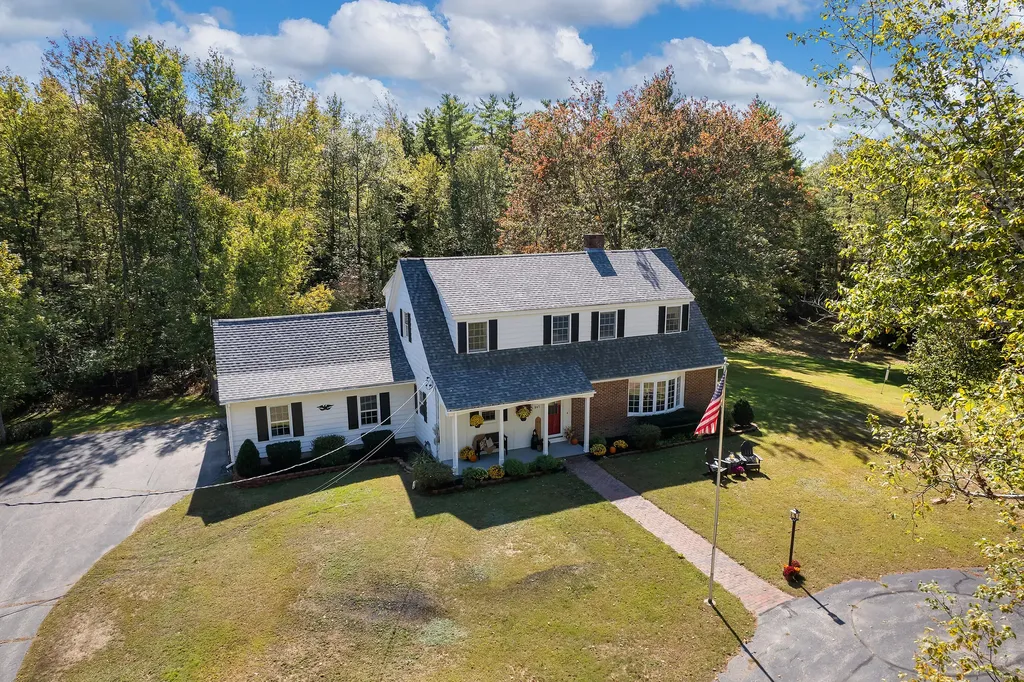 847 Middlesex Road Topsham ME 04086