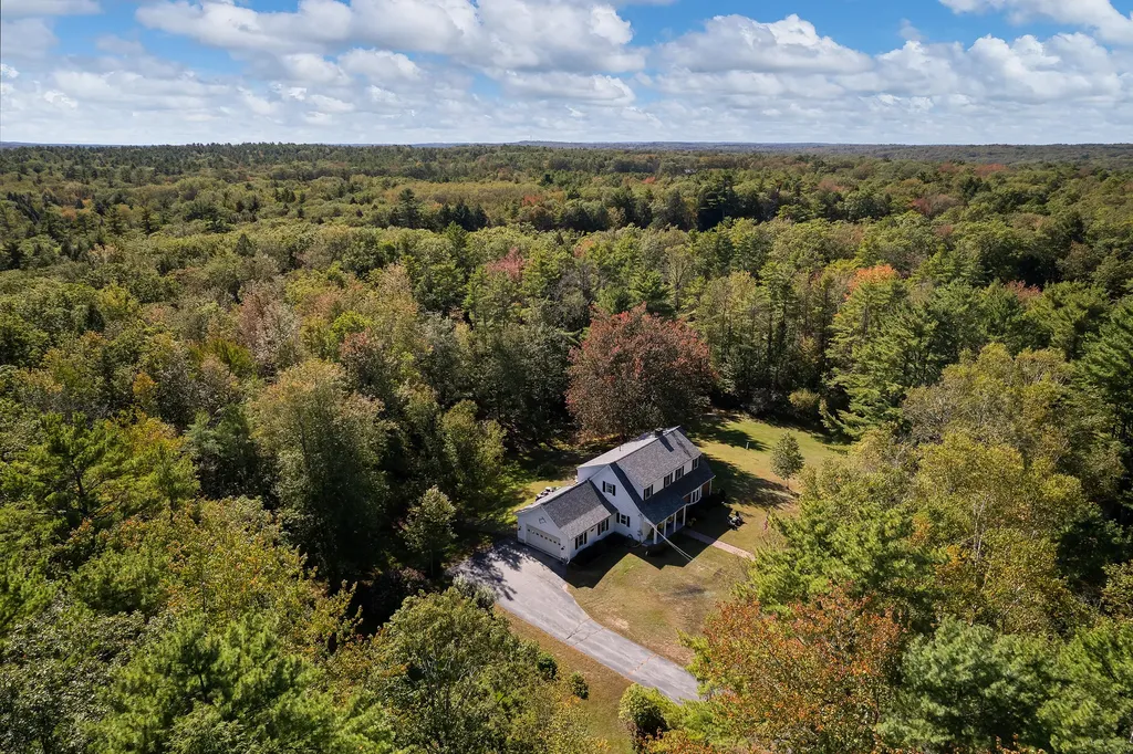847 Middlesex Road Topsham ME 04086
