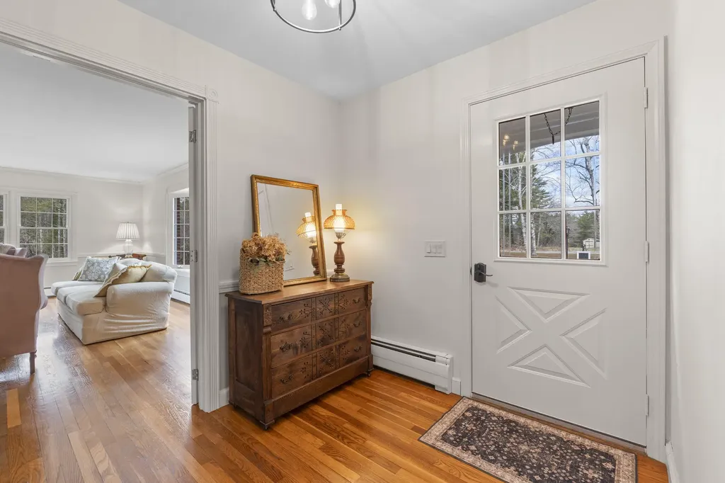 847 Middlesex Road Topsham ME 04086