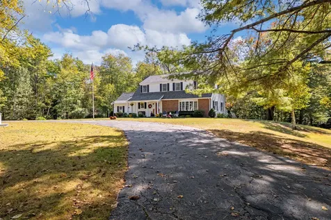 847 Middlesex Road Topsham ME 04086