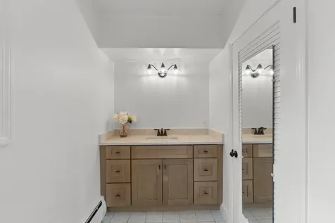 847 Middlesex Road Topsham ME 04086