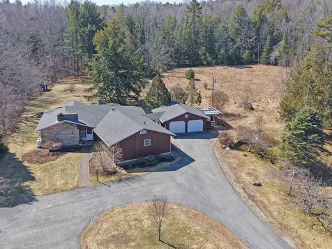 685 Main Road Holden ME 04429
