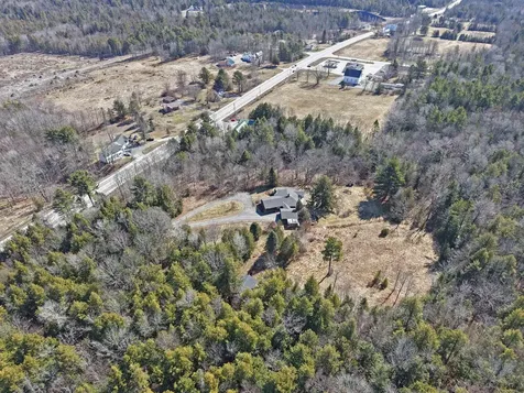 685 Main Road Holden ME 04429