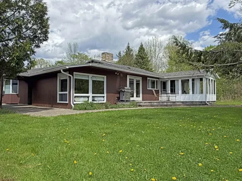 685 Main Road Holden ME 04429