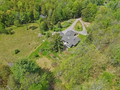 685 Main Road Holden ME 04429
