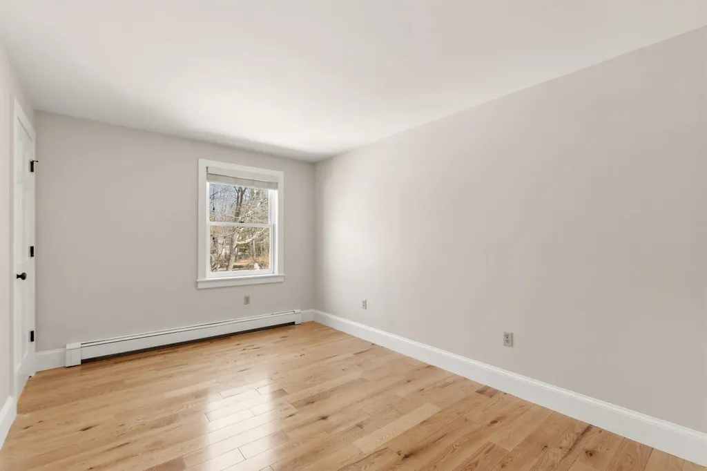 47 Glen Road Yarmouth ME 04096