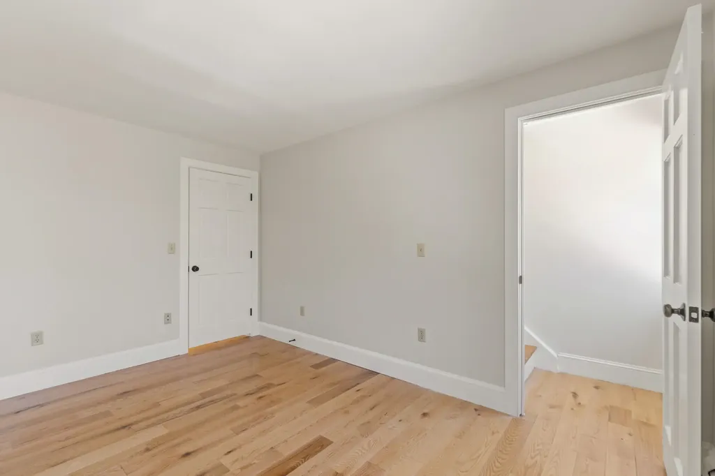 47 Glen Road Yarmouth ME 04096