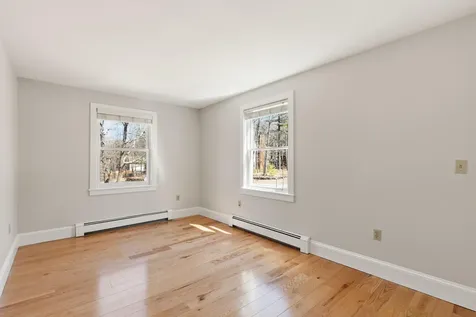 47 Glen Road Yarmouth ME 04096