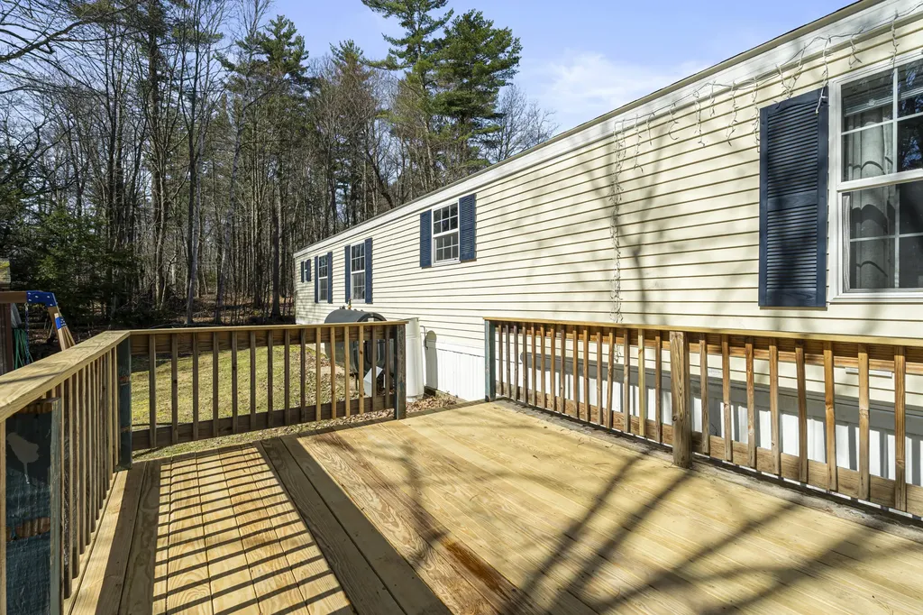 21 Imperial Drive Eliot ME 03903