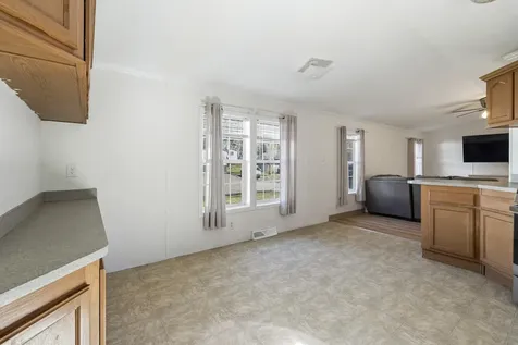 21 Imperial Drive Eliot ME 03903