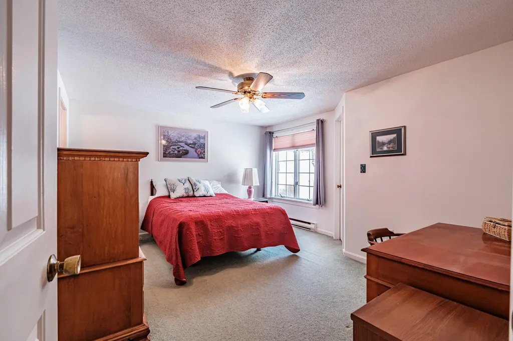 21 Daffodil Court Naples ME 04055