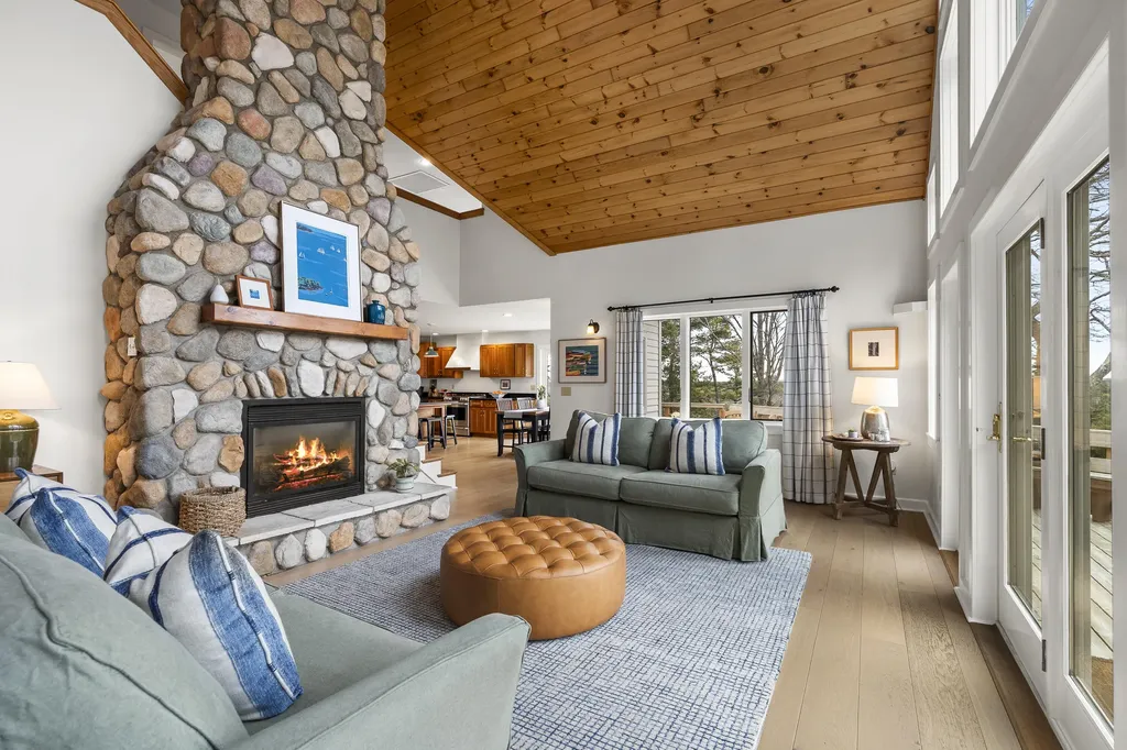 42 Ridgeview Lane Harpswell ME 04079