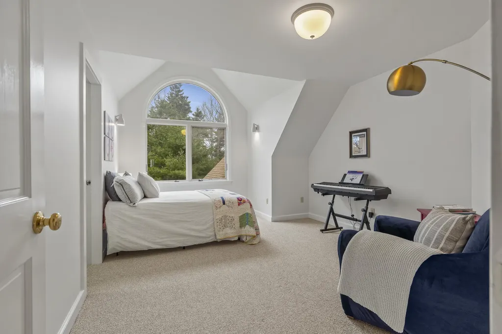 42 Ridgeview Lane Harpswell ME 04079