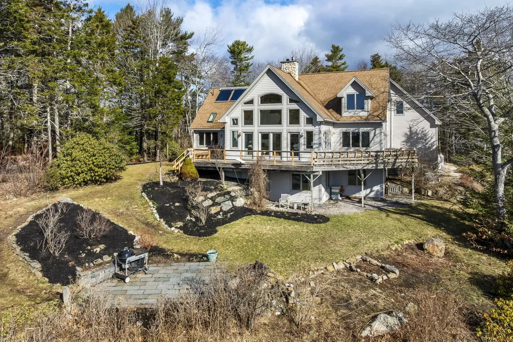 42 Ridgeview Lane Harpswell ME 04079