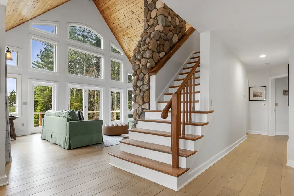 42 Ridgeview Lane Harpswell ME 04079