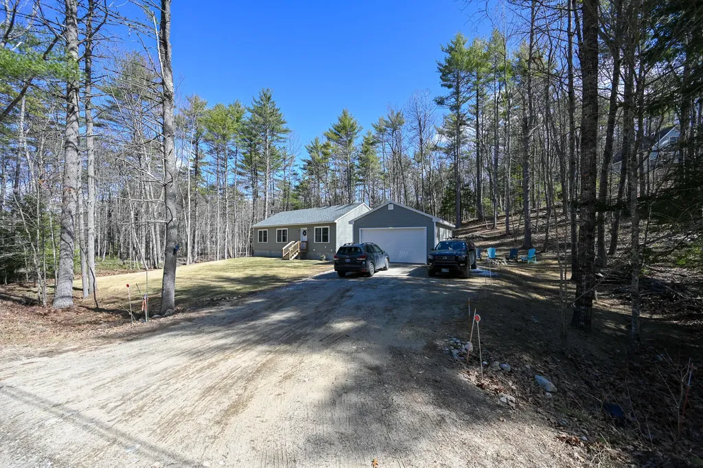 84 Harbor View Road Limerick ME 04048