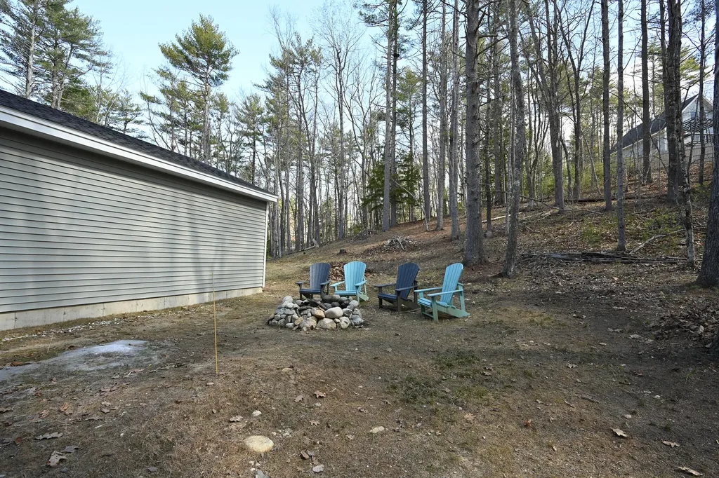 84 Harbor View Road Limerick ME 04048