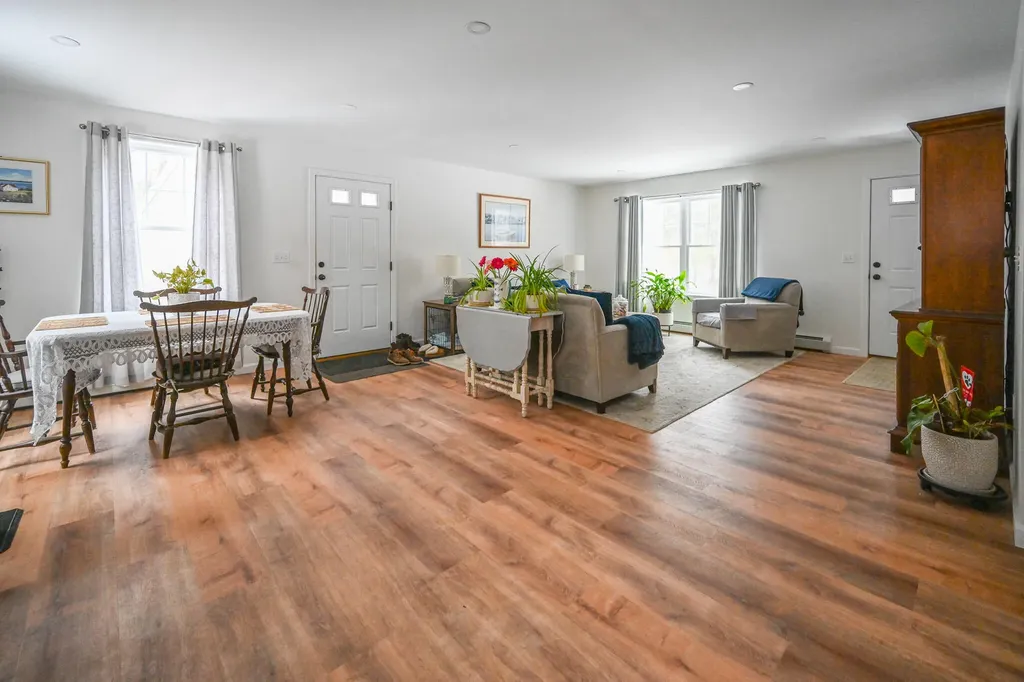 84 Harbor View Road Limerick ME 04048