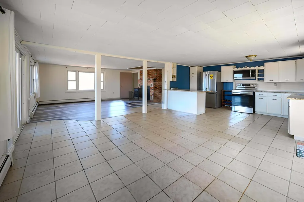 14 Hunter Drive Cornish ME 04020