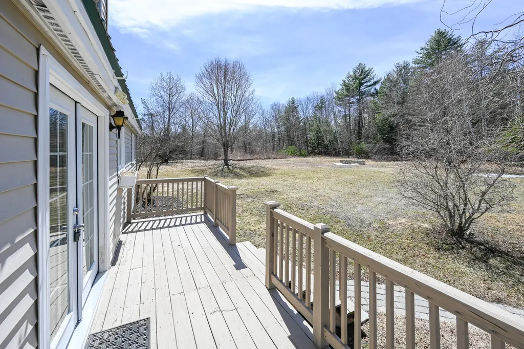 14 Hunter Drive Cornish ME 04020