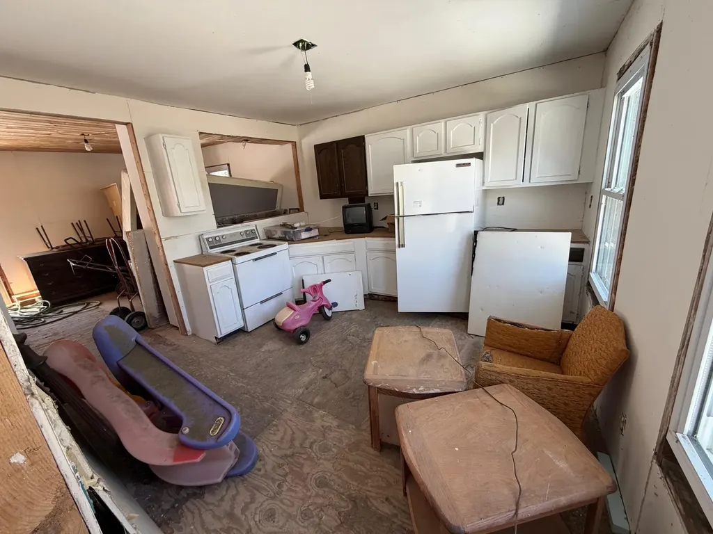 4 Chapin Avenue Monson ME 04464