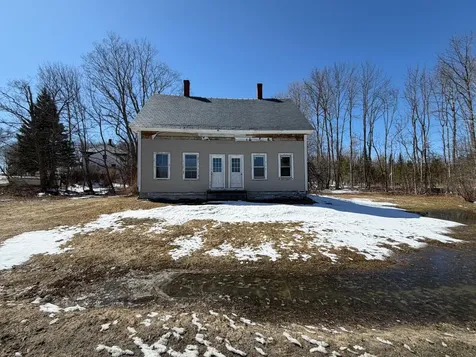 4 Chapin Avenue Monson ME 04464