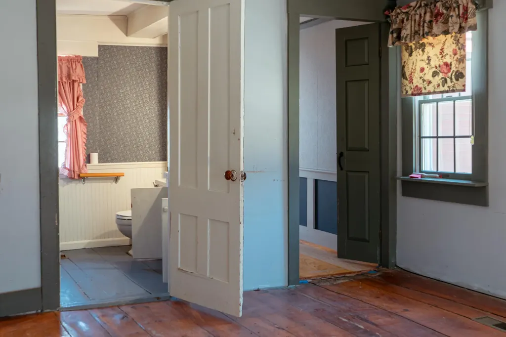704 Cedar Grove Road Dresden ME 04342