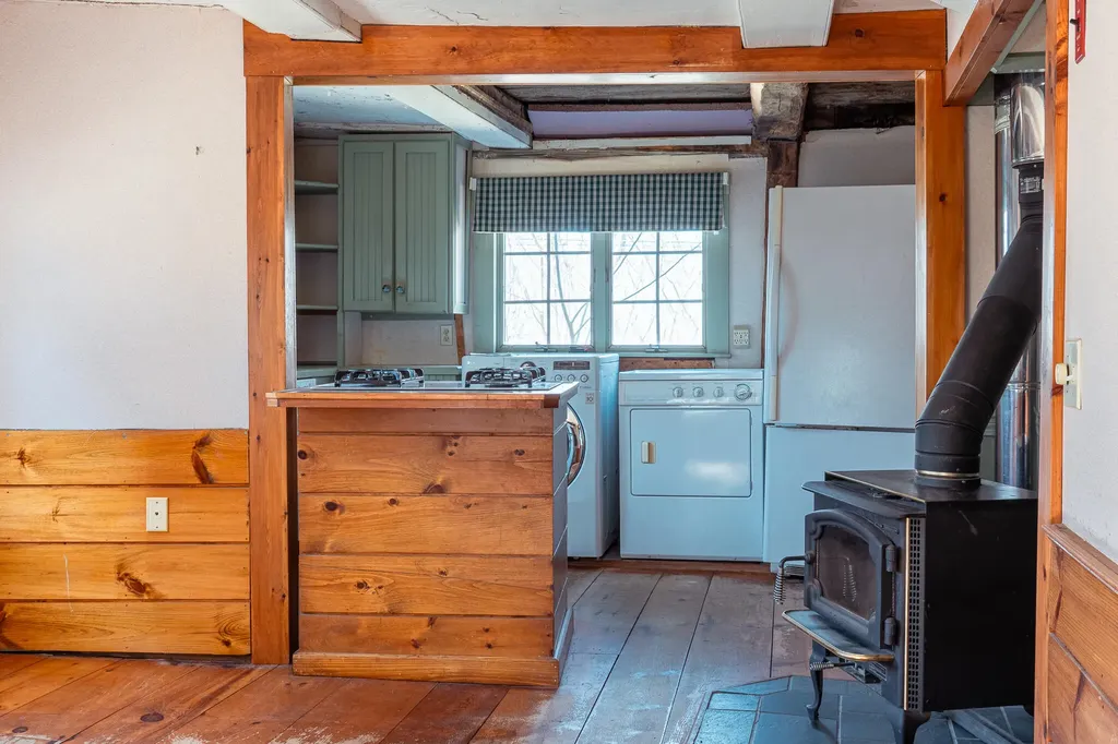 704 Cedar Grove Road Dresden ME 04342