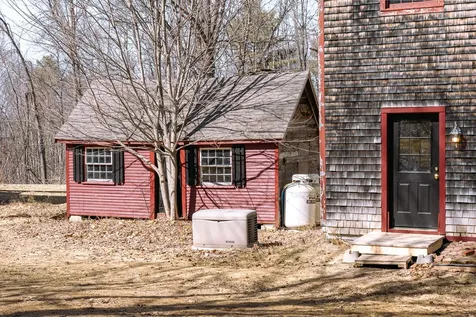704 Cedar Grove Road Dresden ME 04342