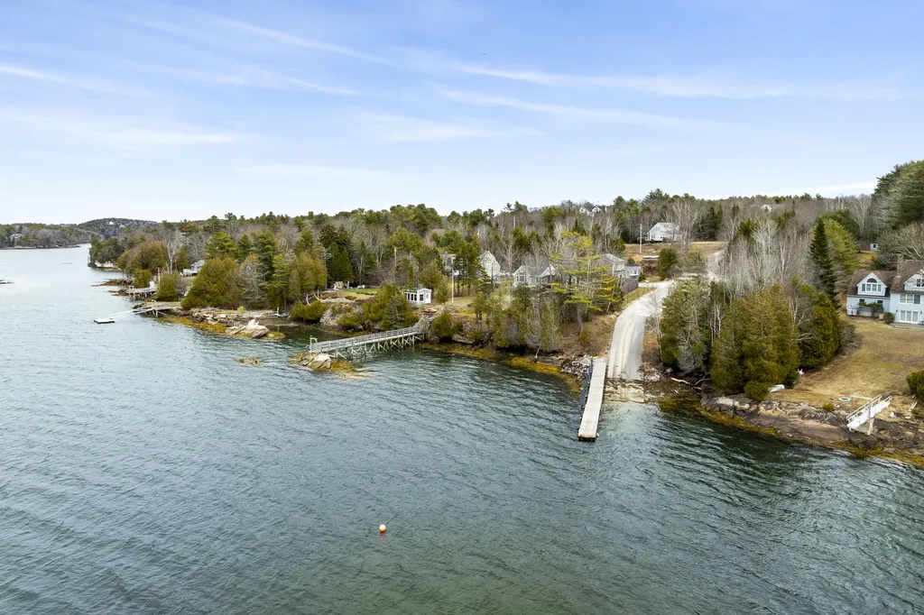 7 Bushy Isle View Phippsburg ME 04562