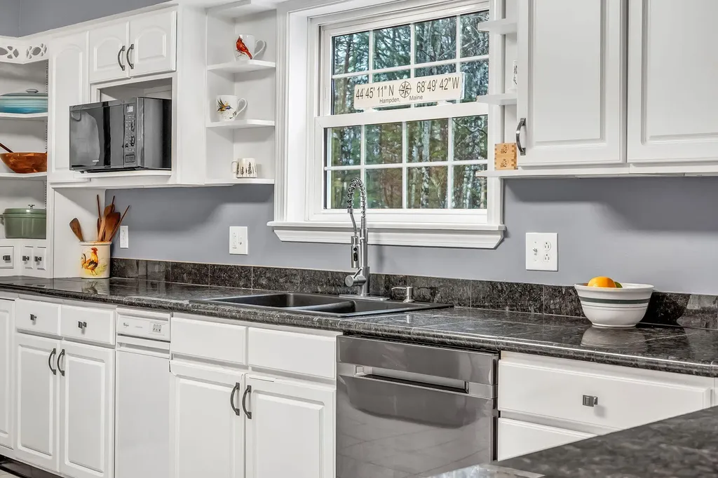 12 Surrey Lane Hampden ME 04444