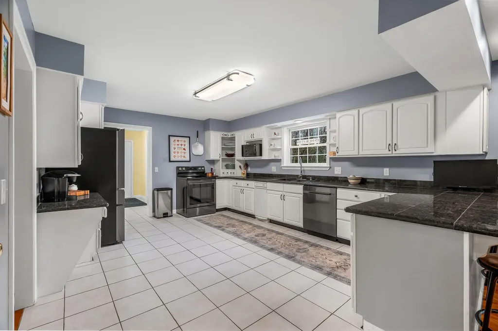 12 Surrey Lane Hampden ME 04444