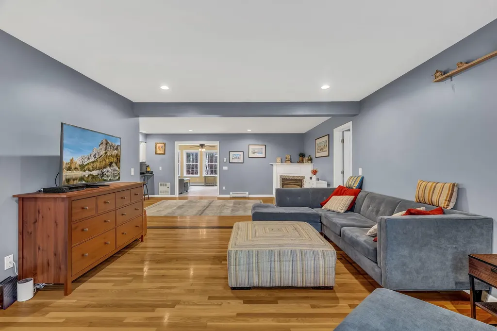 12 Surrey Lane Hampden ME 04444
