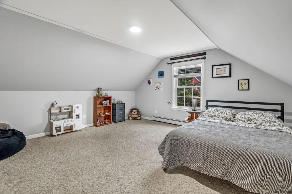 12 Surrey Lane Hampden ME 04444