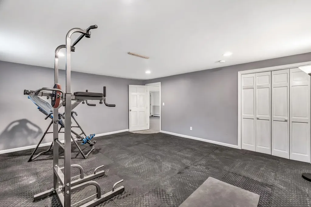 12 Surrey Lane Hampden ME 04444