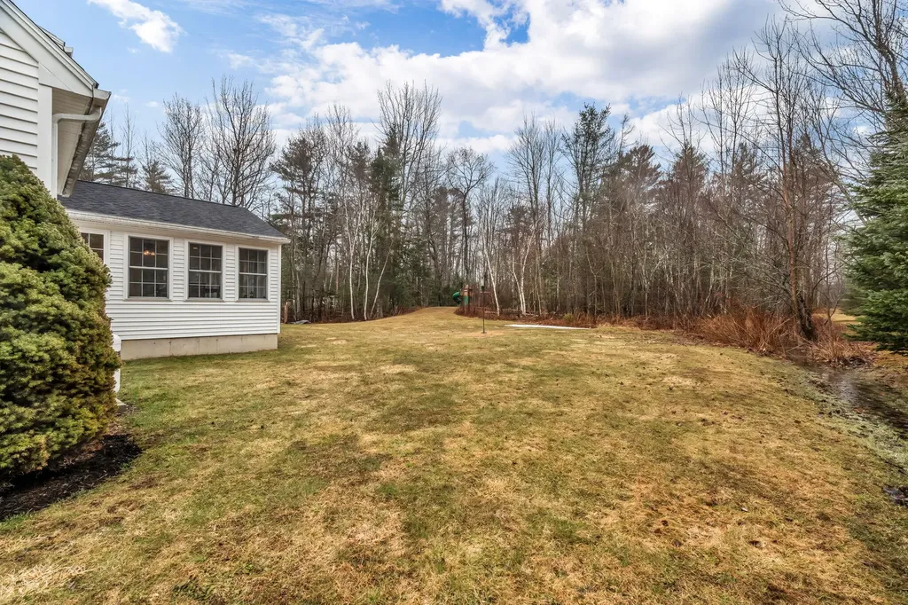 12 Surrey Lane Hampden ME 04444