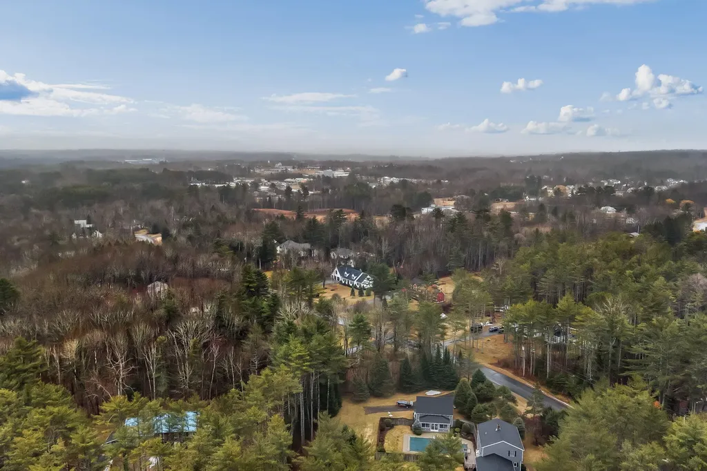 12 Surrey Lane Hampden ME 04444