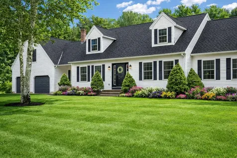 12 Surrey Lane Hampden ME 04444