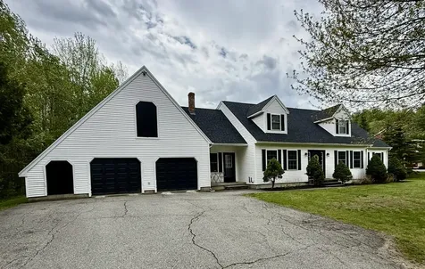 12 Surrey Lane Hampden ME 04444