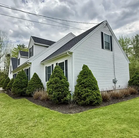 12 Surrey Lane Hampden ME 04444