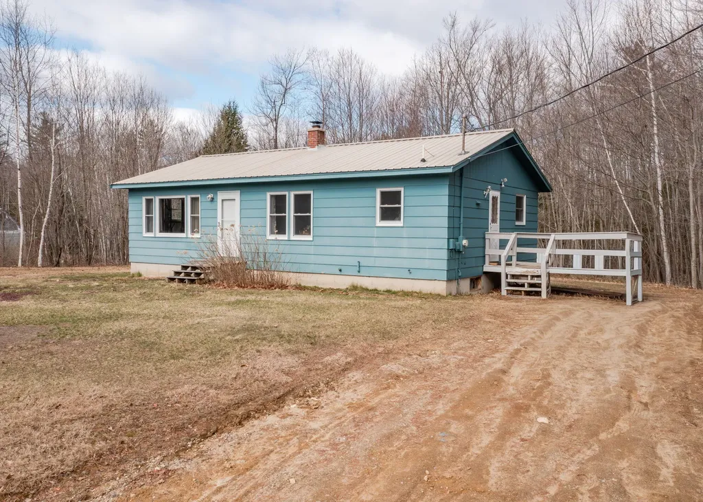 2 Sunrise Street Standish ME 04084