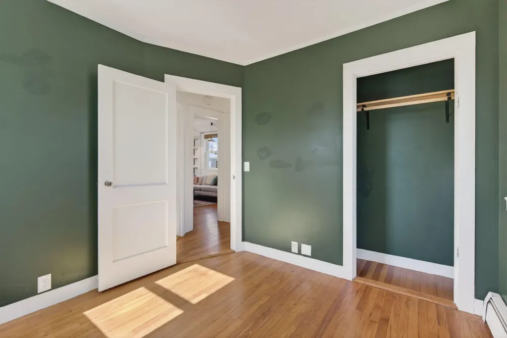 20 Providence Avenue Falmouth ME 04105
