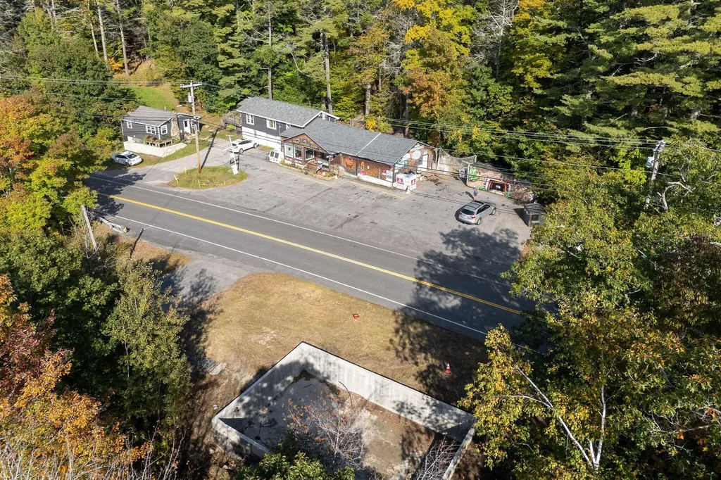 646 Gurnet Road Brunswick ME 04011