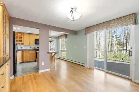 34 Mcauley Road Cape Elizabeth ME 04107