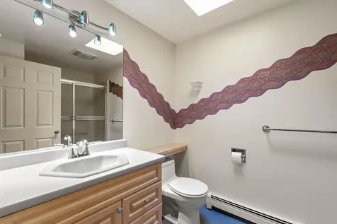34 Mcauley Road Cape Elizabeth ME 04107