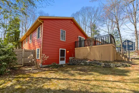 34 Mcauley Road Cape Elizabeth ME 04107