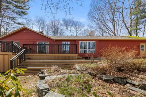 34 Mcauley Road Cape Elizabeth ME 04107